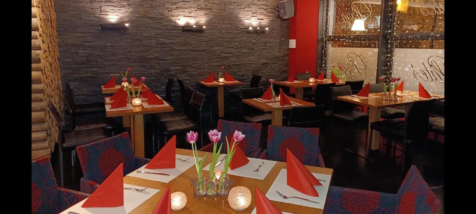 Hotel-Restaurant Le Lion D'Or ปอร์รองทรุย ภายนอก รูปภาพ