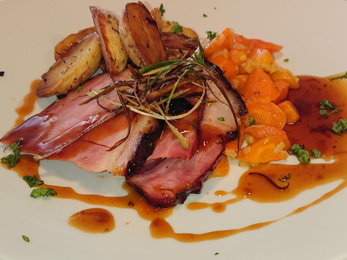 Hotel-Restaurant Le Lion D'Or ปอร์รองทรุย ภายนอก รูปภาพ